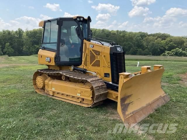 CAT D3 XL Pásové dozery