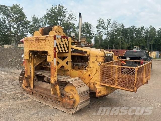 CAT D4E 20 Pokladače potrubí