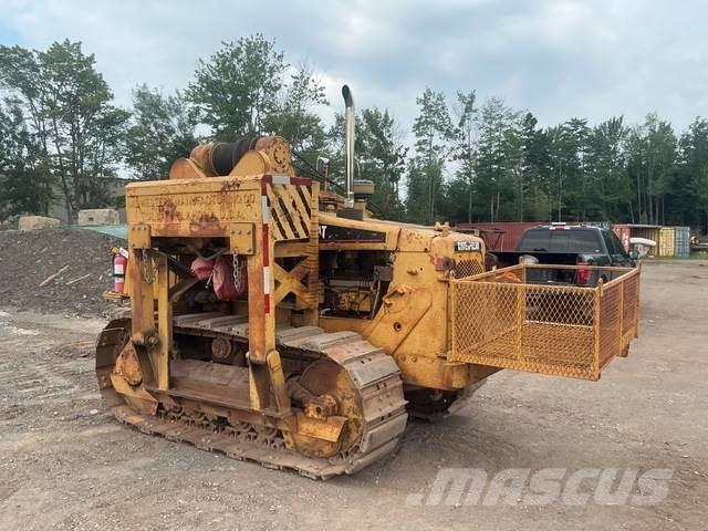 CAT D4E 20 Pokladače potrubí