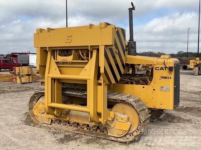 CAT D5B Pokladače potrubí