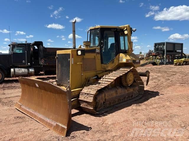 CAT D5M Pásové dozery