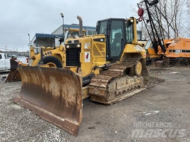 CAT D6N Pásové dozery