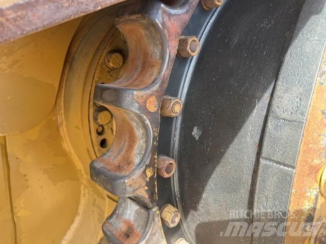 CAT D6R Pásové dozery