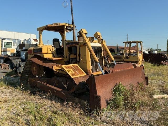 CAT D6R Pásové dozery