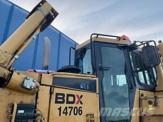 CAT D6T XL Pásové dozery