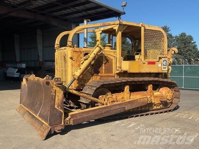 CAT D7 Pásové dozery