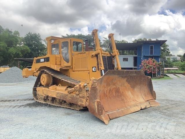 CAT D8N Pásové dozery
