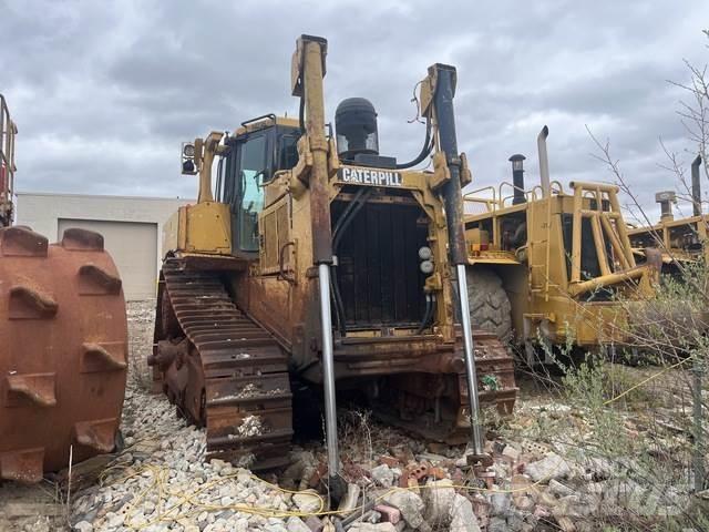 CAT D8R Pásové dozery