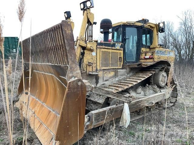 CAT D8R Pásové dozery