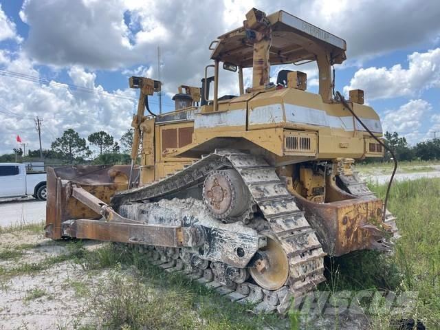 CAT D8R Pásové dozery