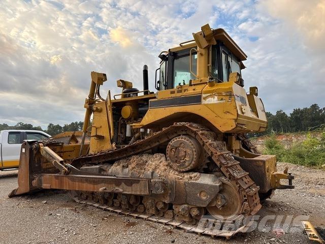 CAT D8T Pásové dozery