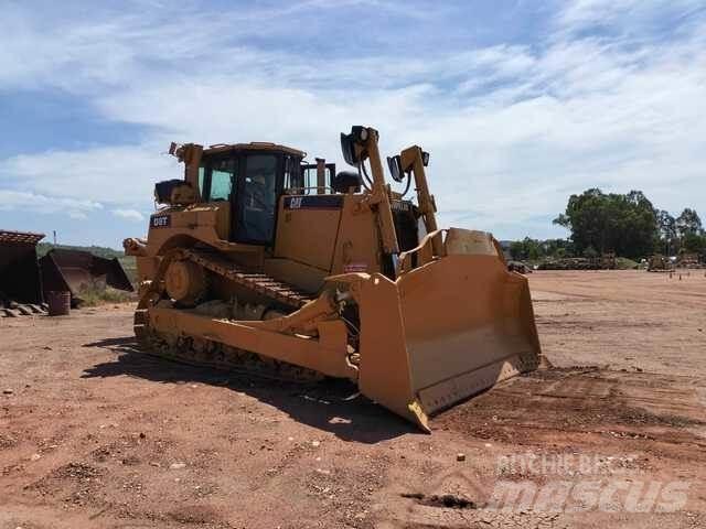 CAT D8T Pásové dozery