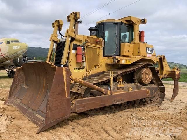 CAT D9T Pásové dozery