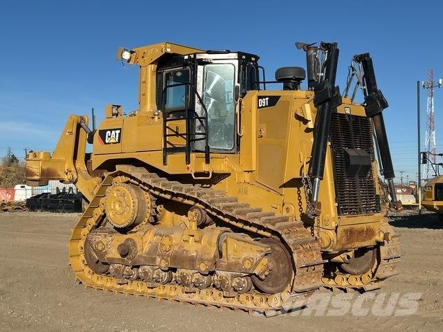 CAT D9T Kolové dozery