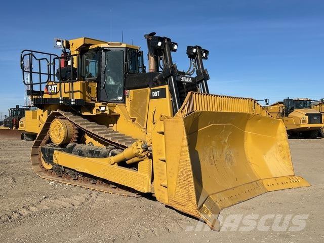 CAT D9T Kolové dozery