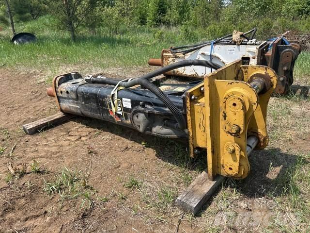 CAT H140D Bourací kladiva / Sbíječky