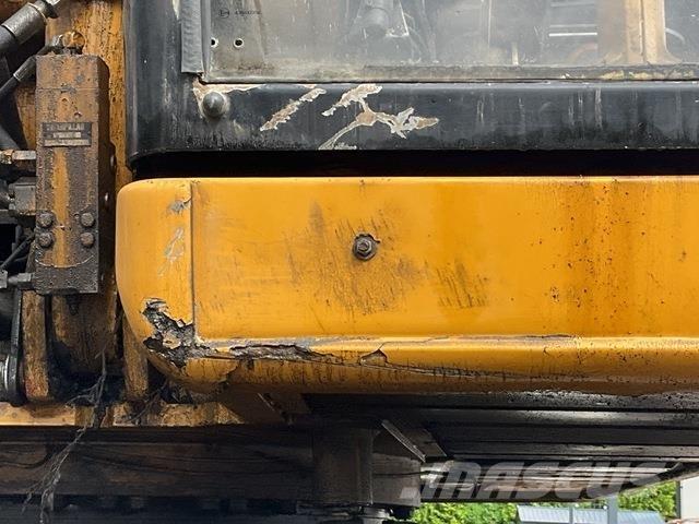 CAT M320 Kolová rýpadla