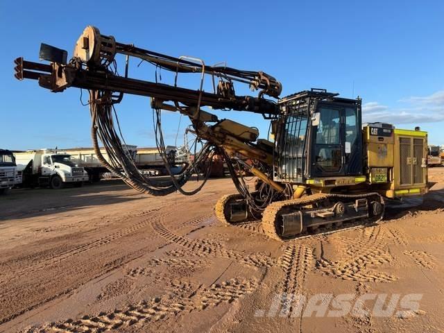 CAT MD5150 Povrchové vrtací stroje
