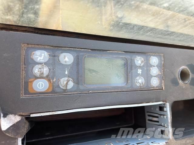 CAT MD5150C Povrchové vrtací stroje