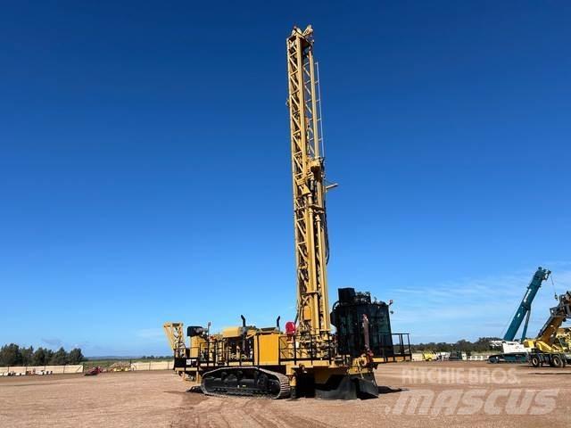 CAT MD6250 Povrchové vrtací stroje