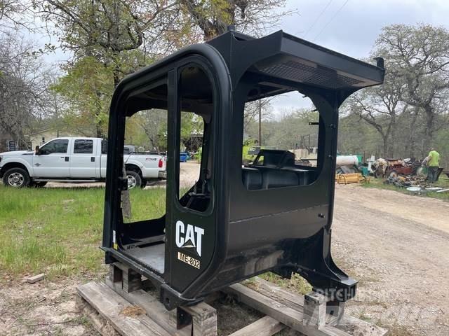 CAT ME-802 Ostatní komponenty