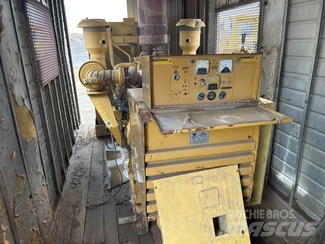 CAT SR-4 Naftové generátory
