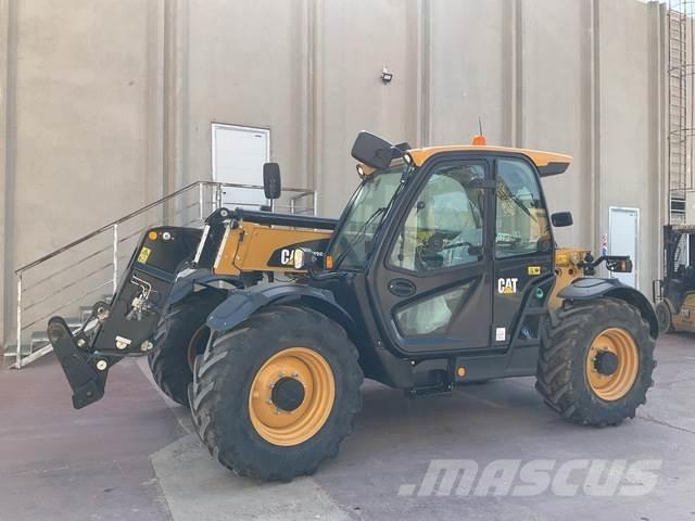 CAT TH3510D Teleskopické manipulátory