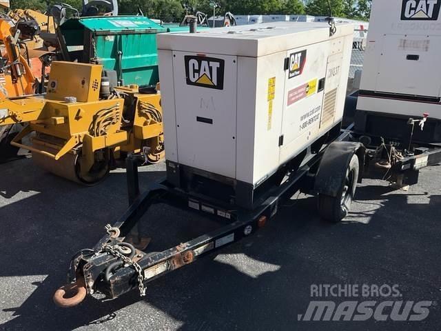 CAT XQ20 Naftové generátory