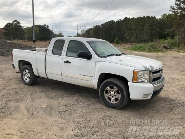 Chevrolet 1500 Další