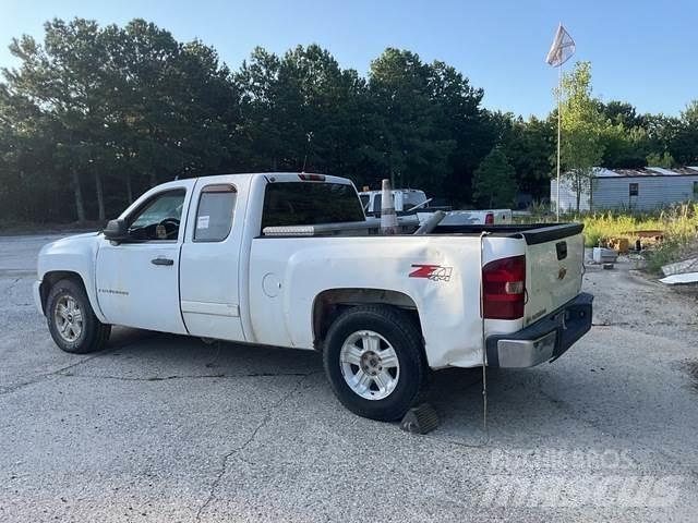 Chevrolet 1500 Další