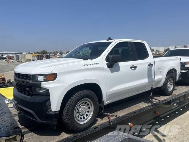 Chevrolet 1500 Další