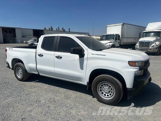 Chevrolet 1500 Další