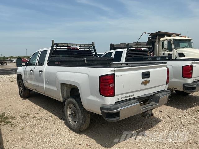 Chevrolet 2500 Další