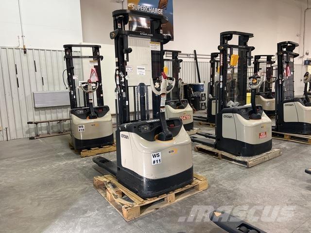 Crown ES 4000 Samohybné vozíky