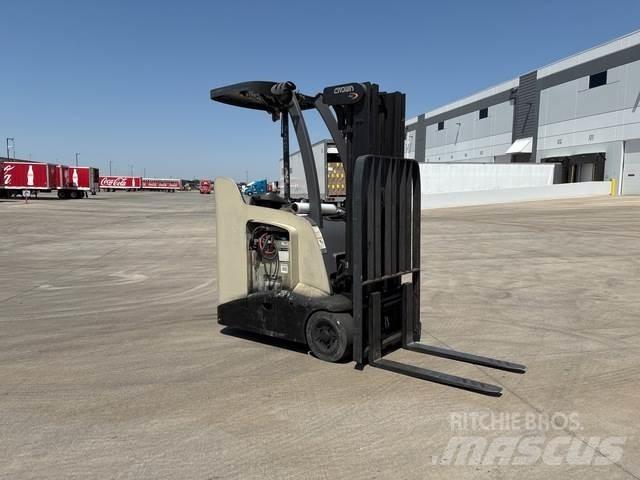 Crown RC5500 Akumulátorové vozíky