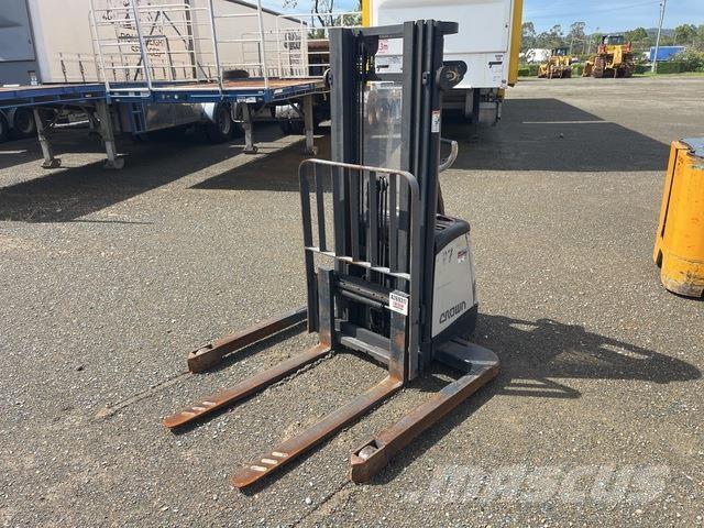 Crown SX3030 Stavebnictví - ostatní