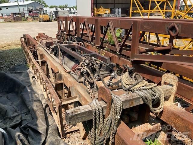  Delmar 16-32 Hydraulická beranidla na zatloukání pilotů