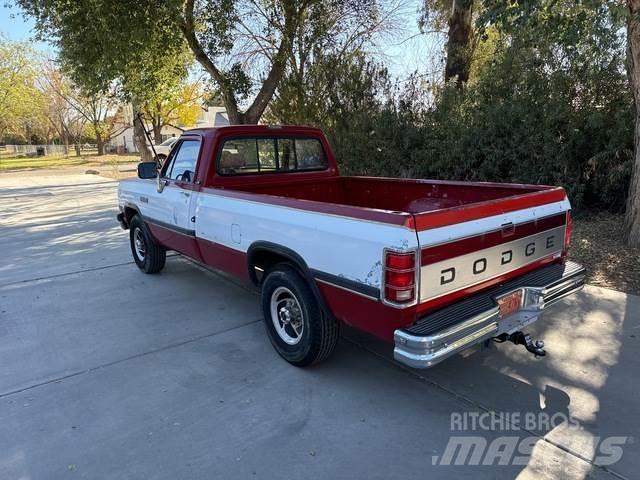 Dodge Ram 250 Další