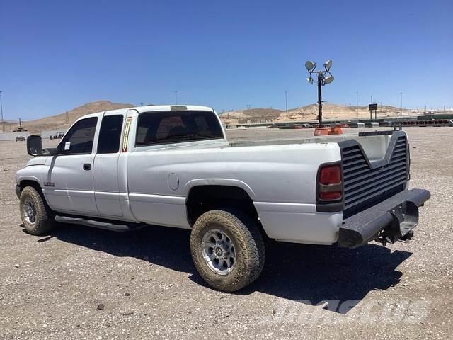 Dodge Ram 2500 Další