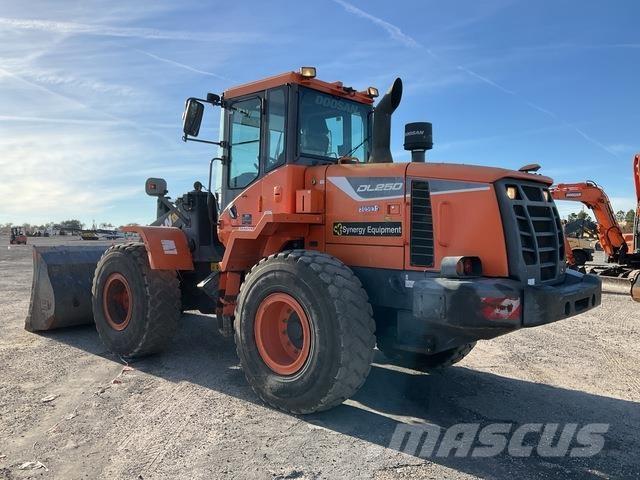 Doosan DL250-5 Kolové nakladače