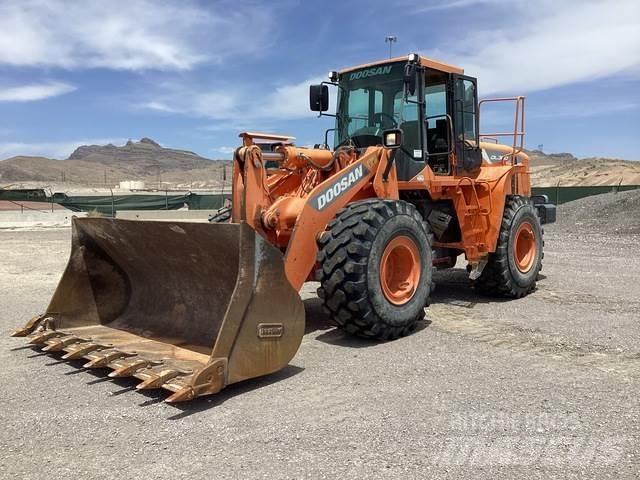 Doosan DL300-5 Kolové nakladače