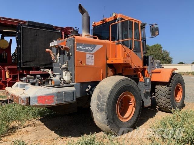 Doosan DL300-5 Kolové nakladače