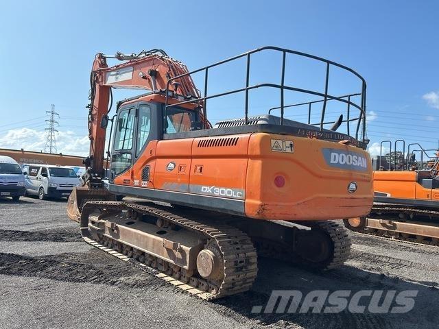 Doosan DX300LC Pásová rýpadla