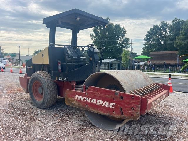 Dynapac CA150D Tahačové válce