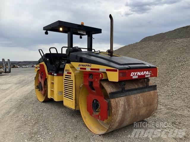 Dynapac CC422 Tandemové válce