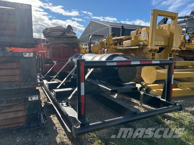  Earthtool Hydraulická beranidla na zatloukání pilotů