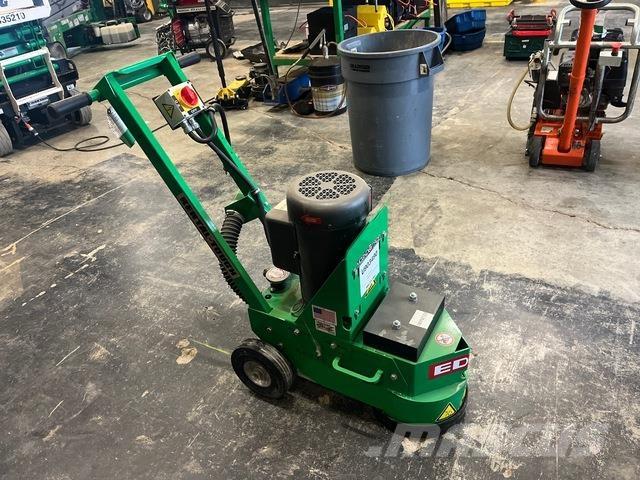 Edco TG-10E Mlecí stroje