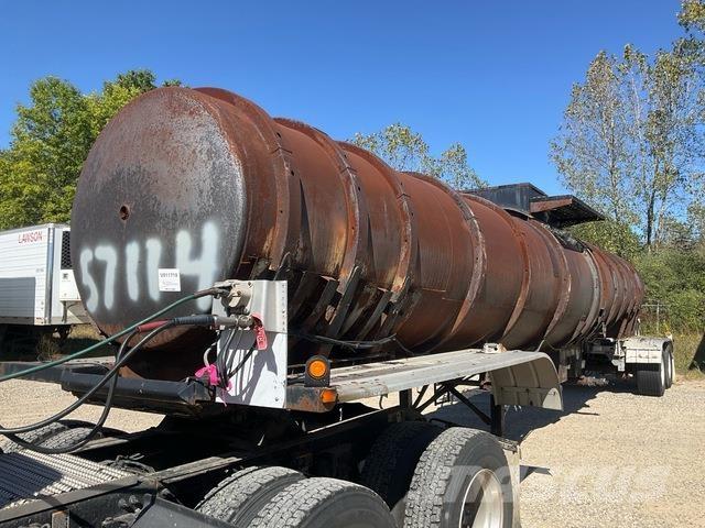 Etnyre  Stroje pro přepravu materiálů