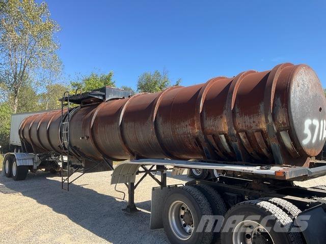 Etnyre  Stroje pro přepravu materiálů