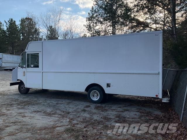 Ford  Skříňová nástavba